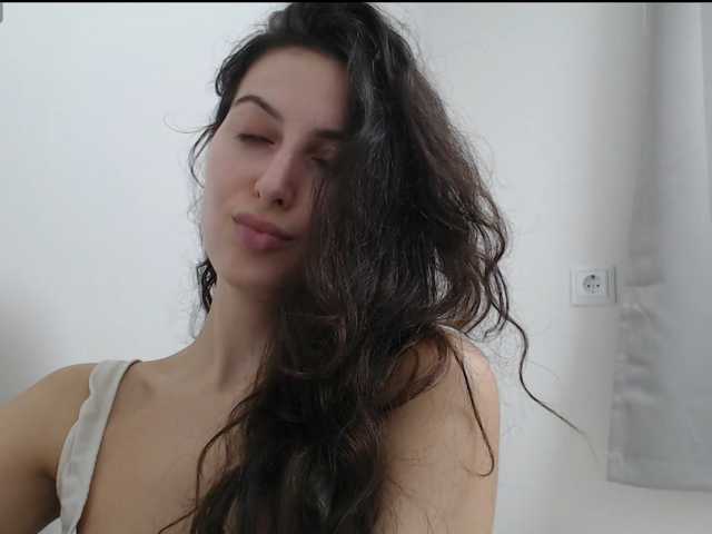 Hot-lina live cam on BongaCams