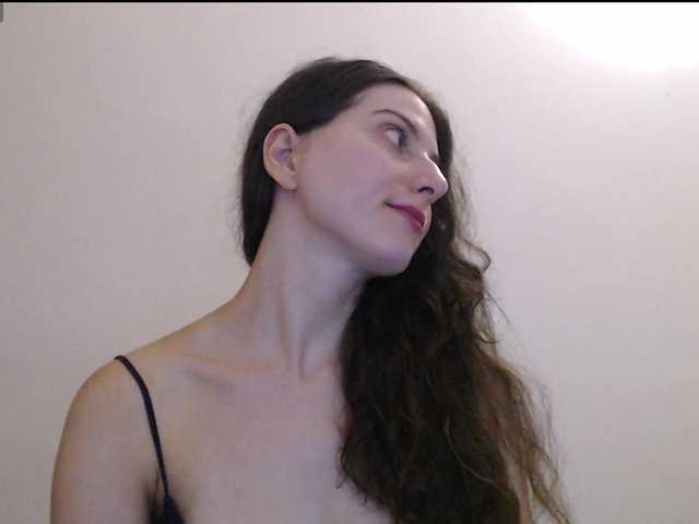 Hot-lina live webcam show