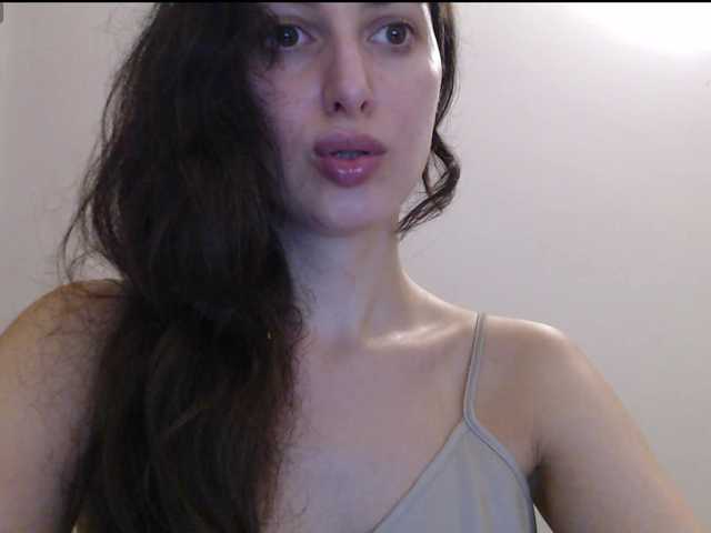 Hot-lina live cam on BongaCams