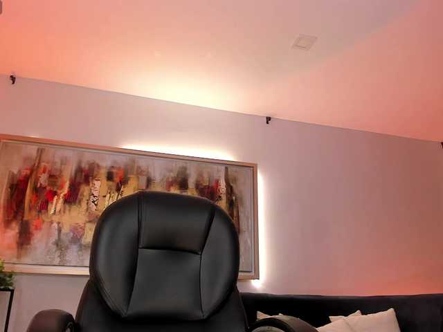 NickyLawson live cam preview