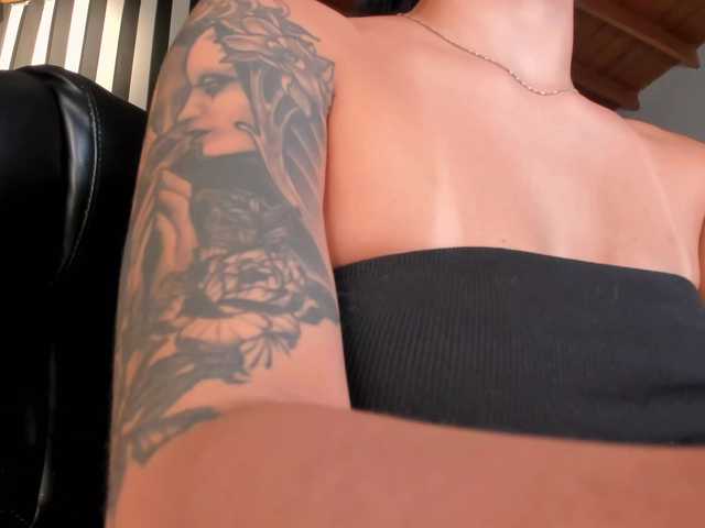 NickyLawson live cam on BongaCams