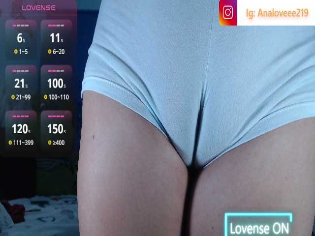 ana-loveee live webcam show