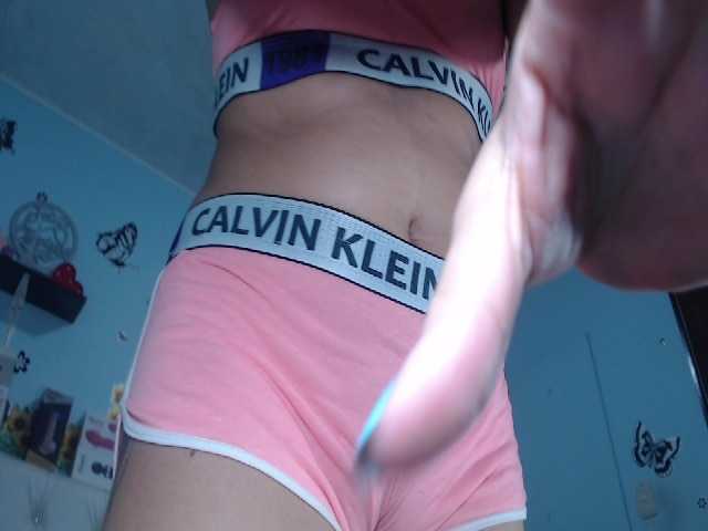 ana-loveee live cam on BongaCams
