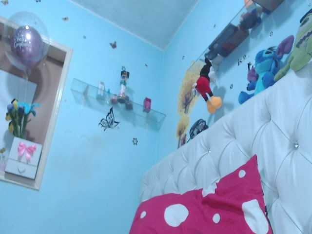 ana-loveee live cam on BongaCams
