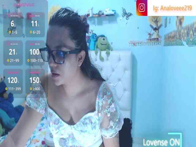 ana-loveee webcam