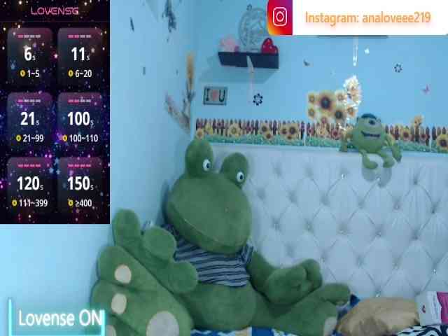 ana-loveee webcam