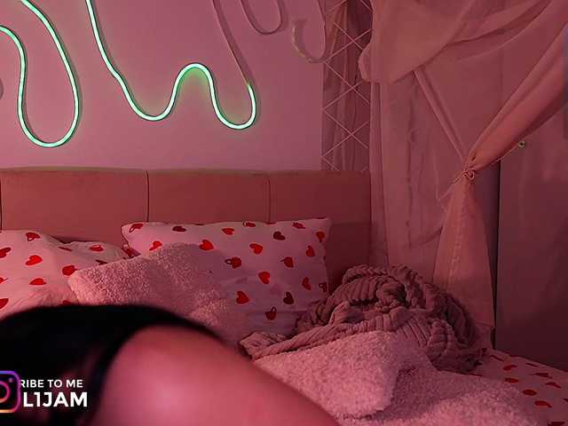 juli-jam live cam on BongaCams