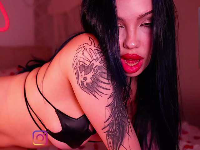 juli-jam live cam on BongaCams