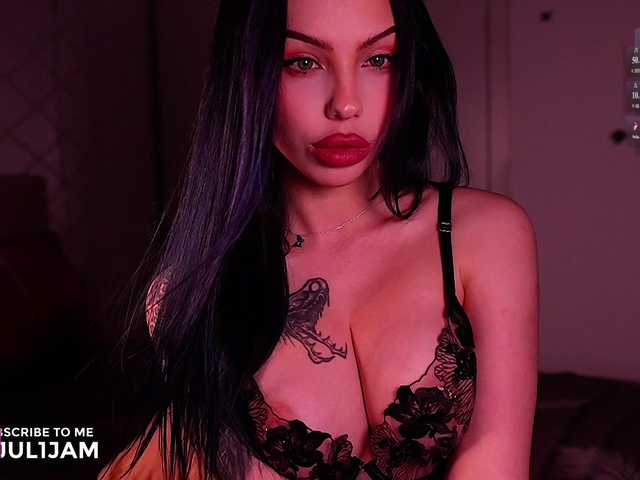 juli-jam live cam on BongaCams