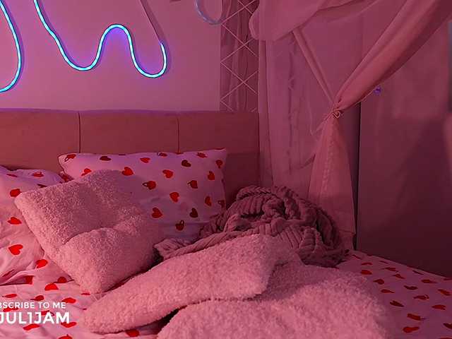 juli-jam live cam on BongaCams