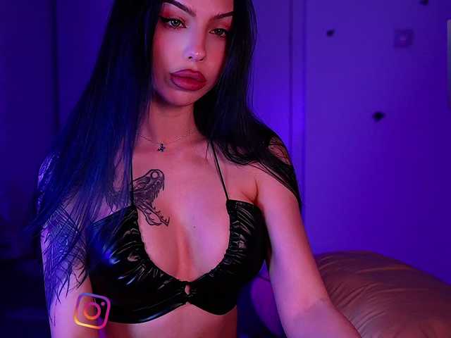 juli-jam live cam on BongaCams
