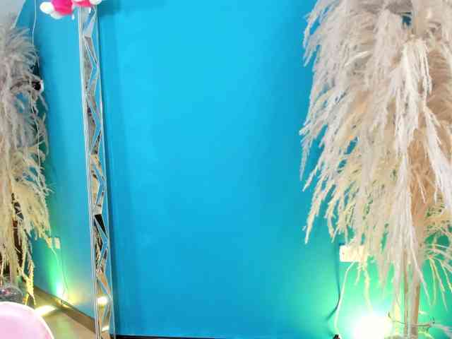 Queenramona_hot