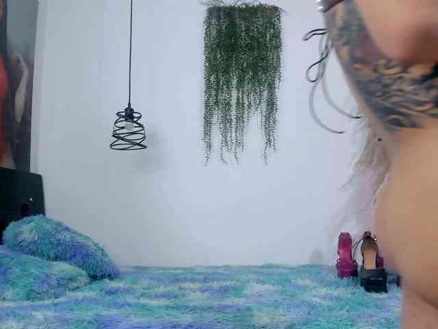 Queenramoona1 Sex Cam Show