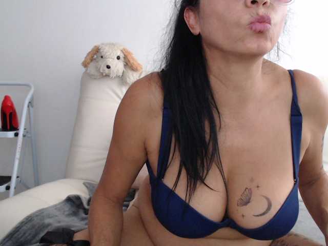 KimberlyBirdm live cam preview
