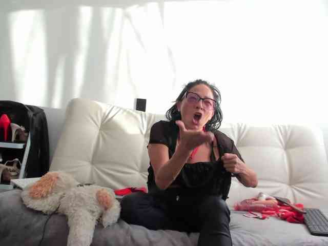 KimberlyBirdm webcam