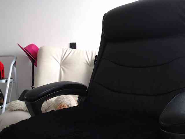 KimberlyBirdm webcam