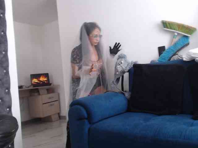 KimberlyBirdm webcam