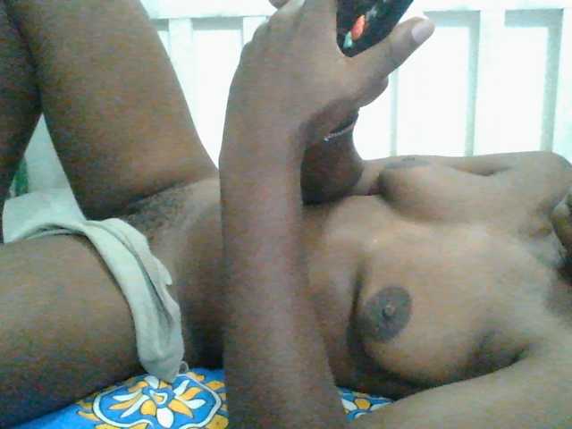 sweetchic, live now on BongaCams