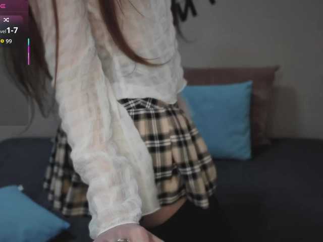 видео RocketGIRL