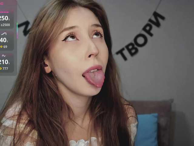 RocketGIRL live cam on BongaCams