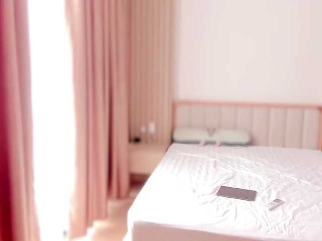 Curly-Sue live cam on BongaCams