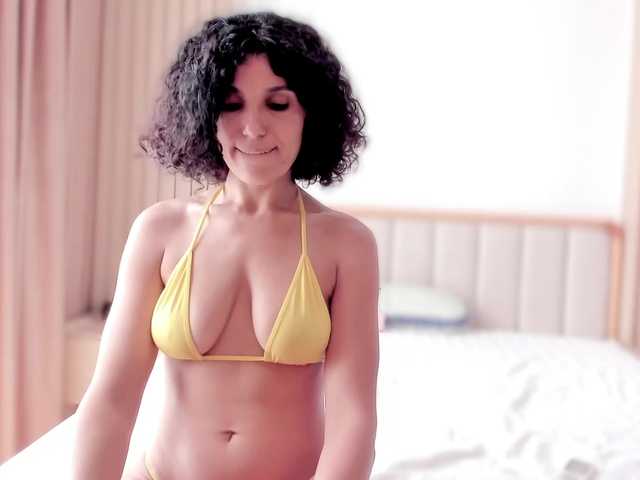 Curly-Sue live cam