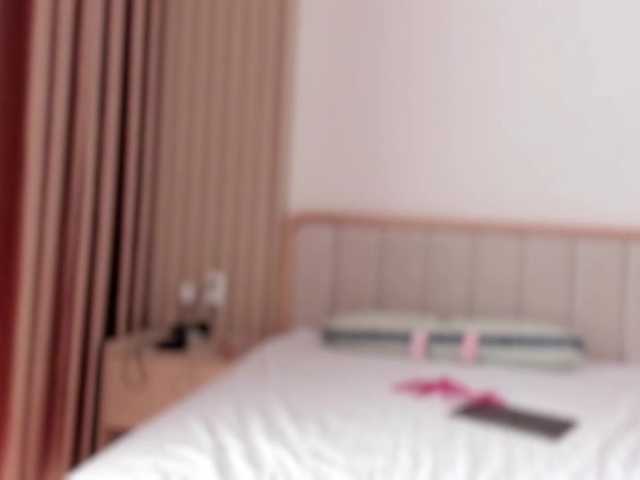 Curly-Sue live cam on BongaCams