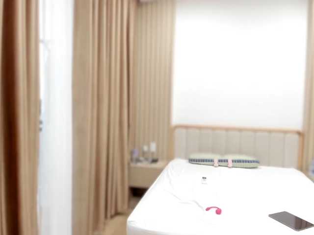 Curly-Sue live cam on BongaCams