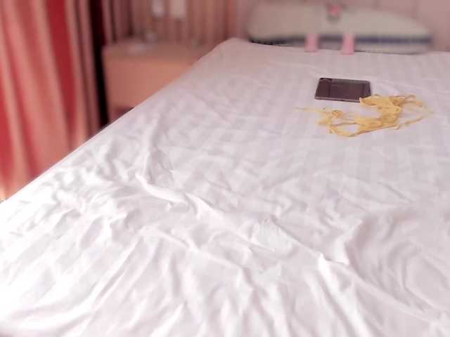 Curly-Sue live webcam show