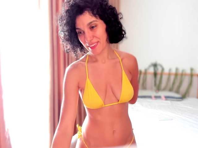 Curly-Sue live cam preview