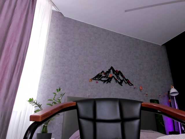 Curly-Sue's BongaCams show and profile