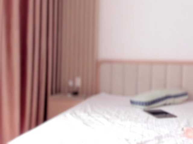 Curly-Sue live cam on BongaCams