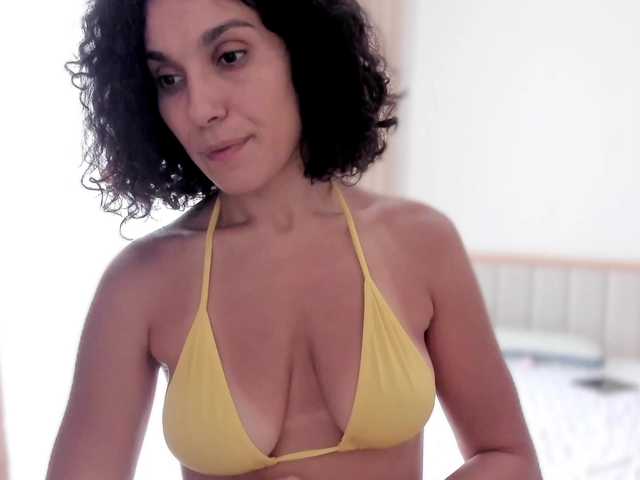 Curly-Sue live cam