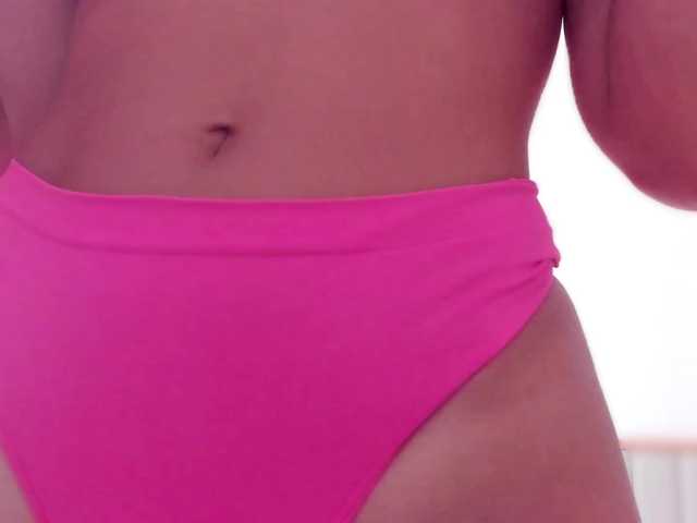 Curly-Sue live cam on BongaCams