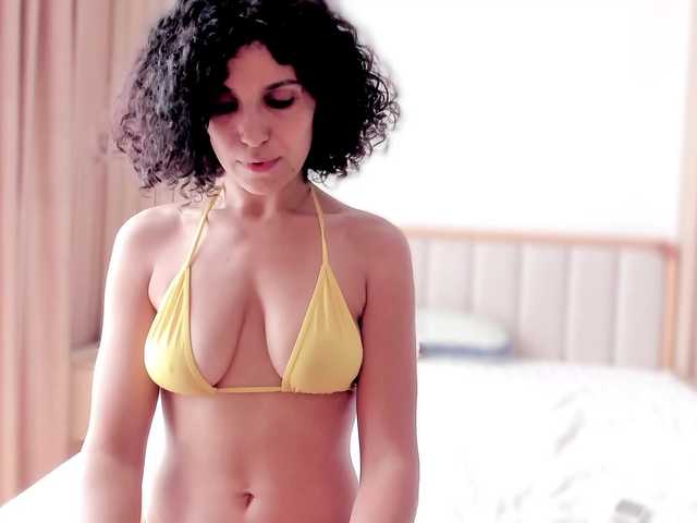Curly-Sue live cam