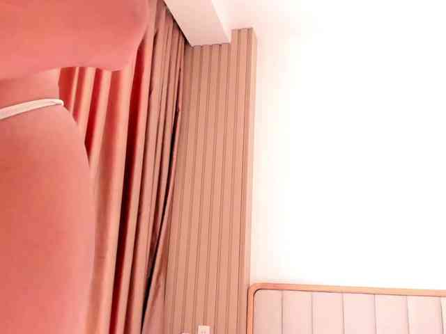 Curly-Sue webcam