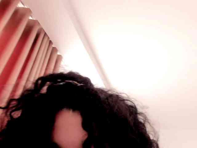Curly-Sue webcam