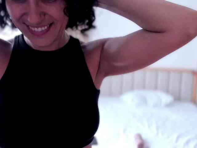 Curly-Sue webcam