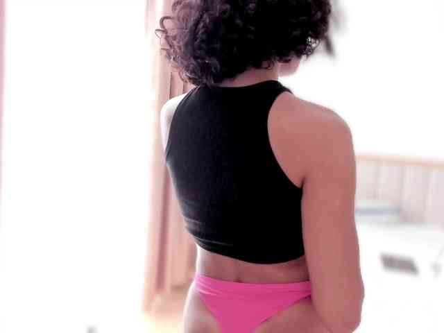 Curly-Sue webcam