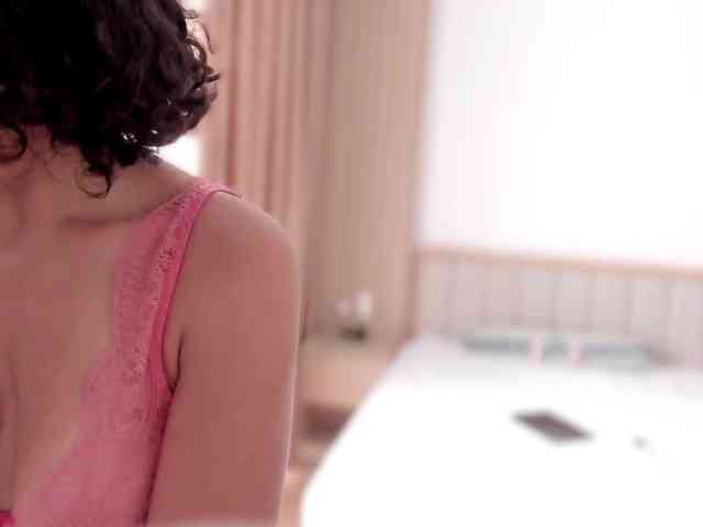 Curly-Sue webcam