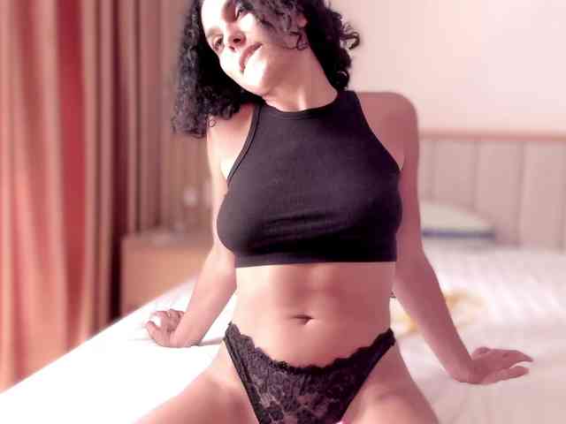 Curly-Sue webcam