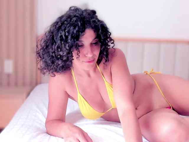 Curly-Sue webcam