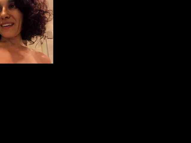 Model: Curly-Sue