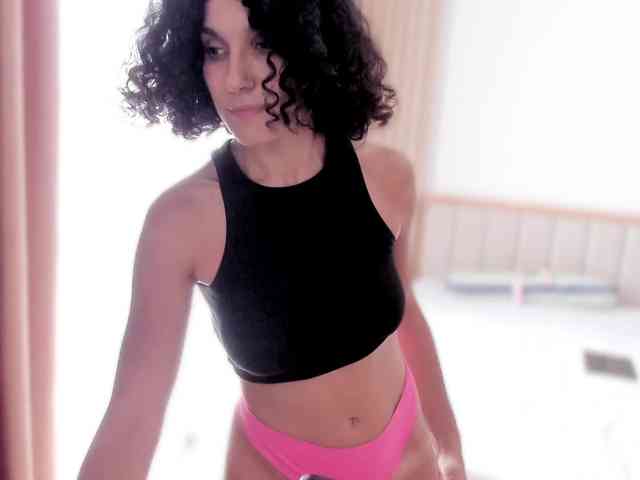 Curly-Sue webcam
