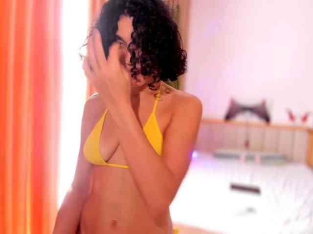 Curly-Sue Curly-Sue