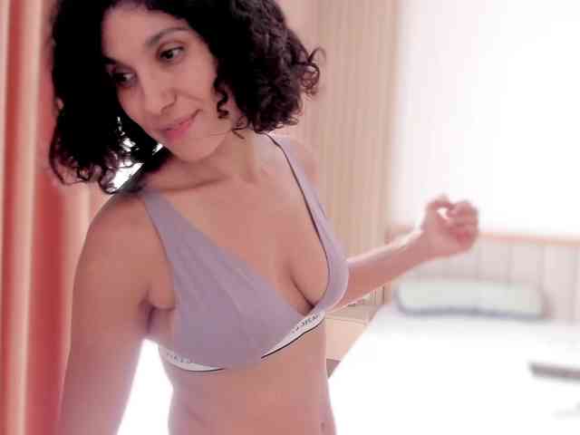 Curly-Sue webcam