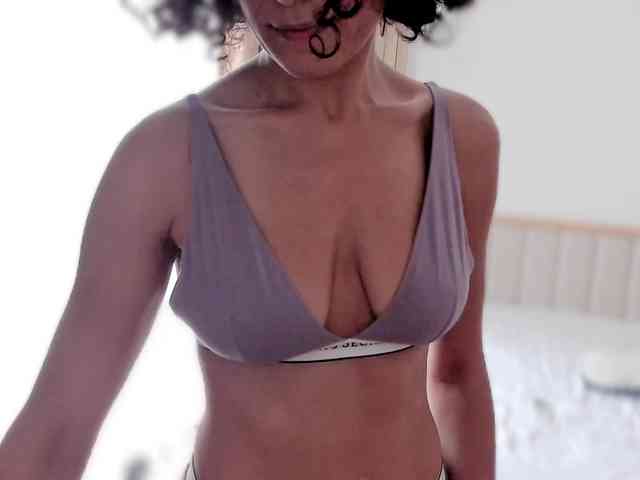 Curly-Sue webcam