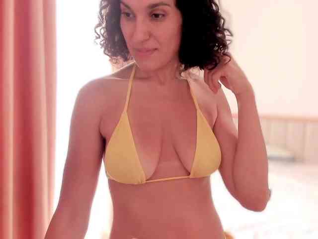 Curly-Sue webcam