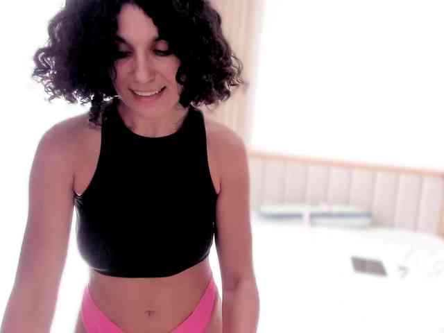Curly-Sue webcam
