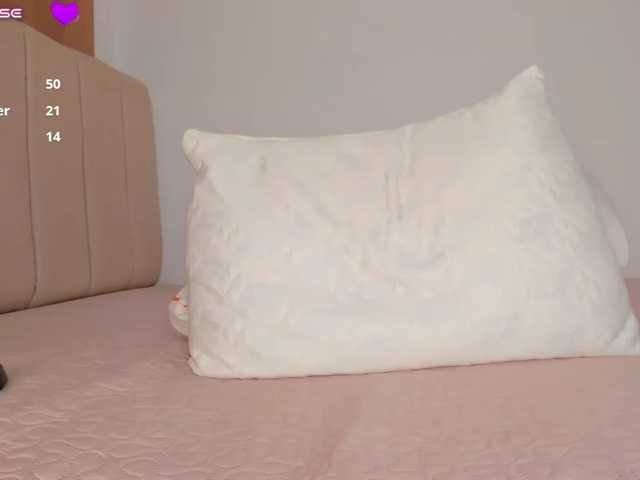 isa-bunny1 live cam on BongaCams